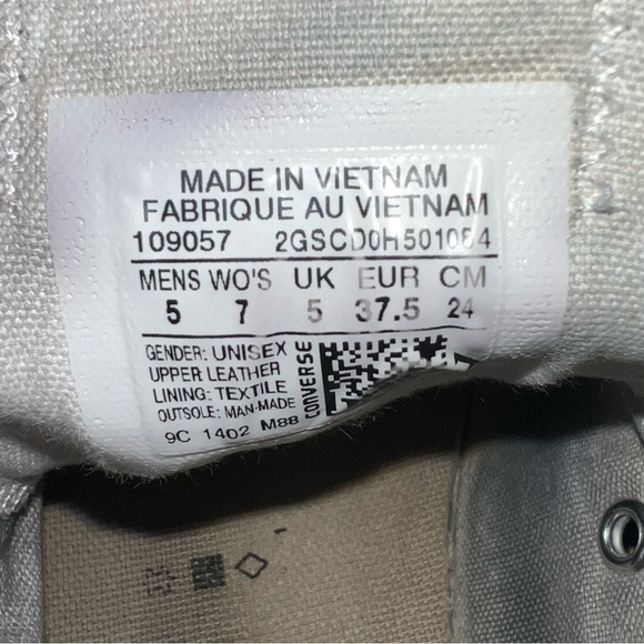 Converse All Star Leather Chuck Taylors - Picture 6 of 6